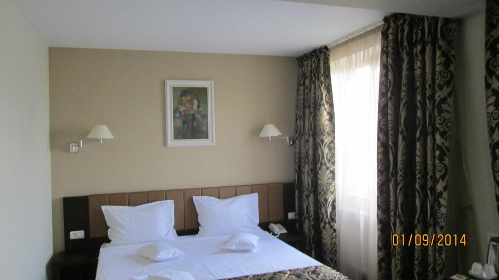 Hotel Bistrita บาเคา ห้อง รูปภาพ