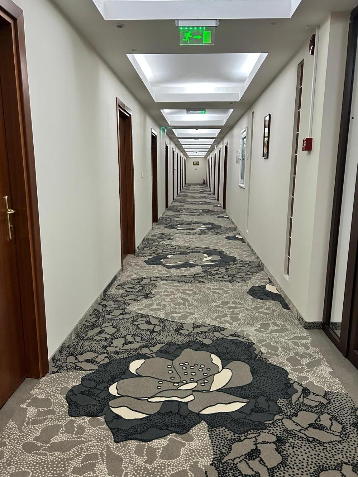 Hotel Bistrita บาเคา ภายนอก รูปภาพ